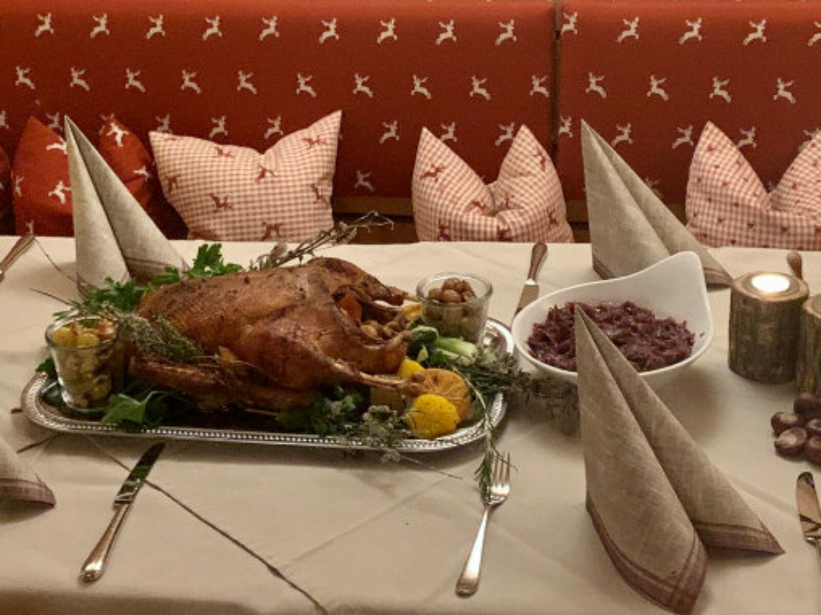 Gansessen in Stuttgart - Restaurant Tauberquelle und Gans to-go