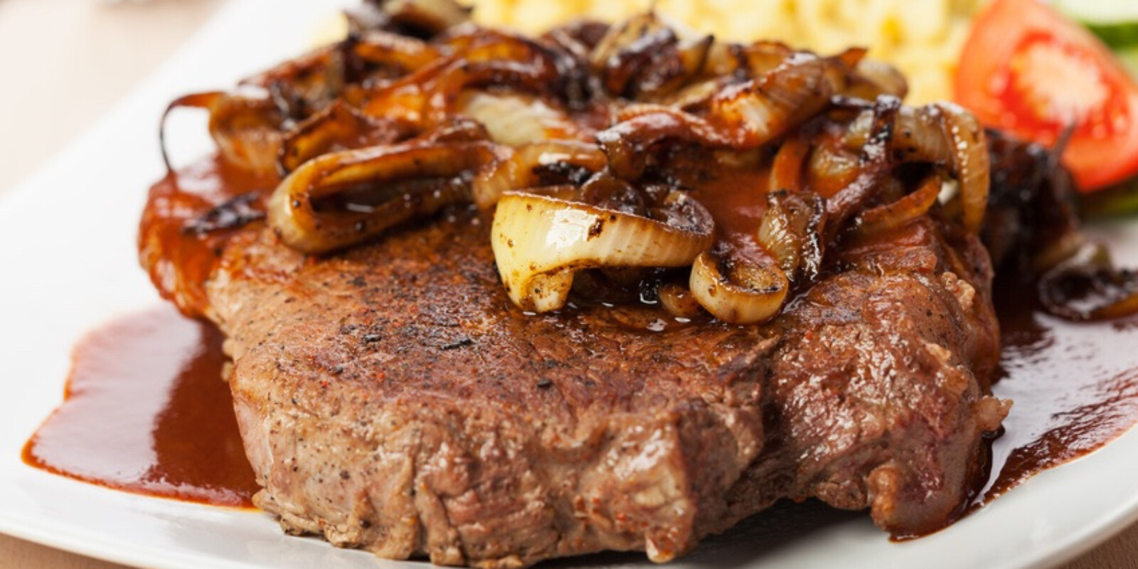 Schwäbische Küche - Zwiebelrostbraten - Restaurant Tauberquelle Stuttgart