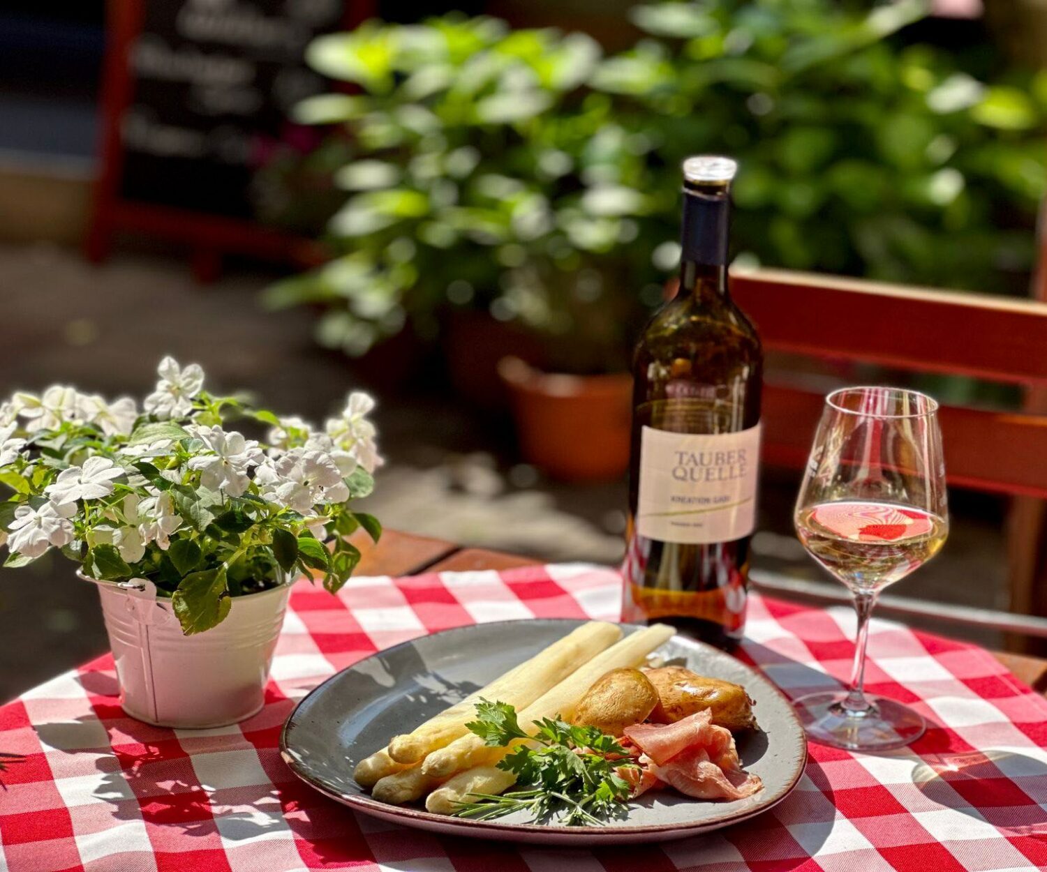 Spargel essen Stuttgart City - Restaurant Tauberquelle