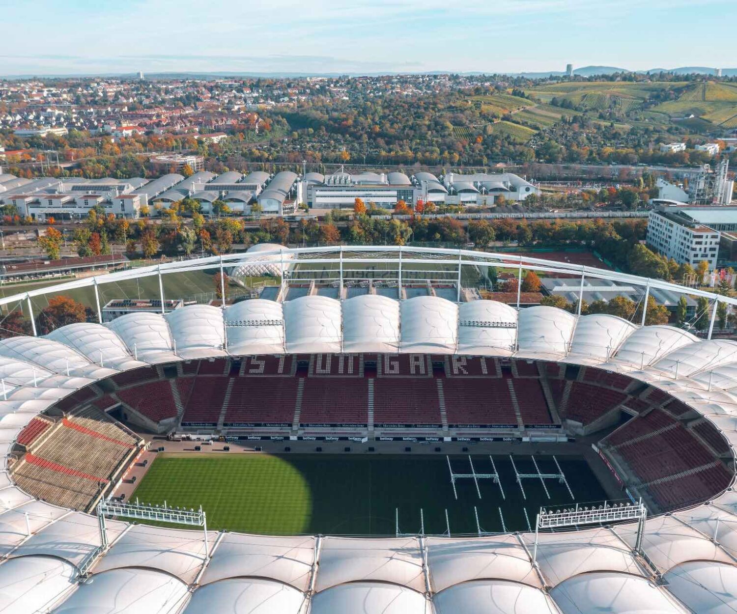 Fußball Europameisterschaft UEFA EURO 2024 in Stuttgart – EM 2024 in der Arena Stuttgart - vier Gruppenspiele mit Schottland, Belgien, der Schweiz und Ungarn